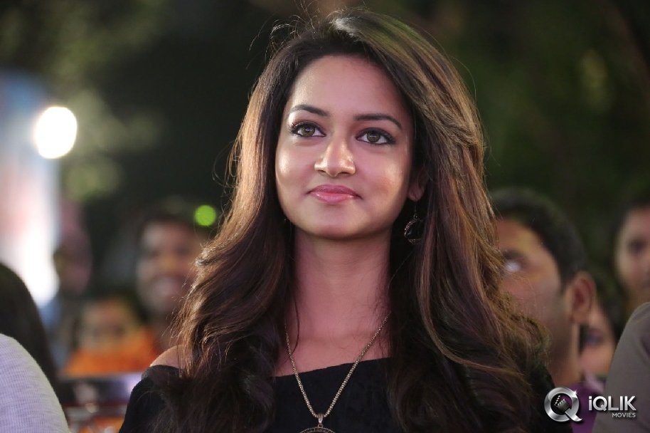 Shanvi-at-Gallo-Telinattunde-Audio-Function
